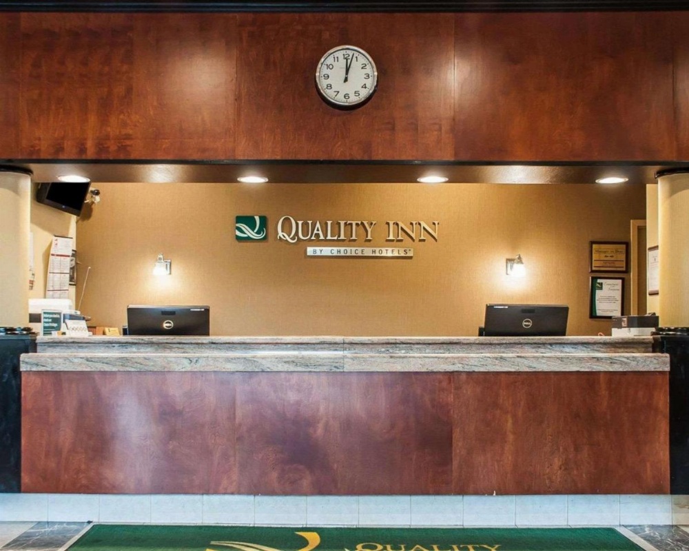 Quality Inn Buffalo Airport Image 27