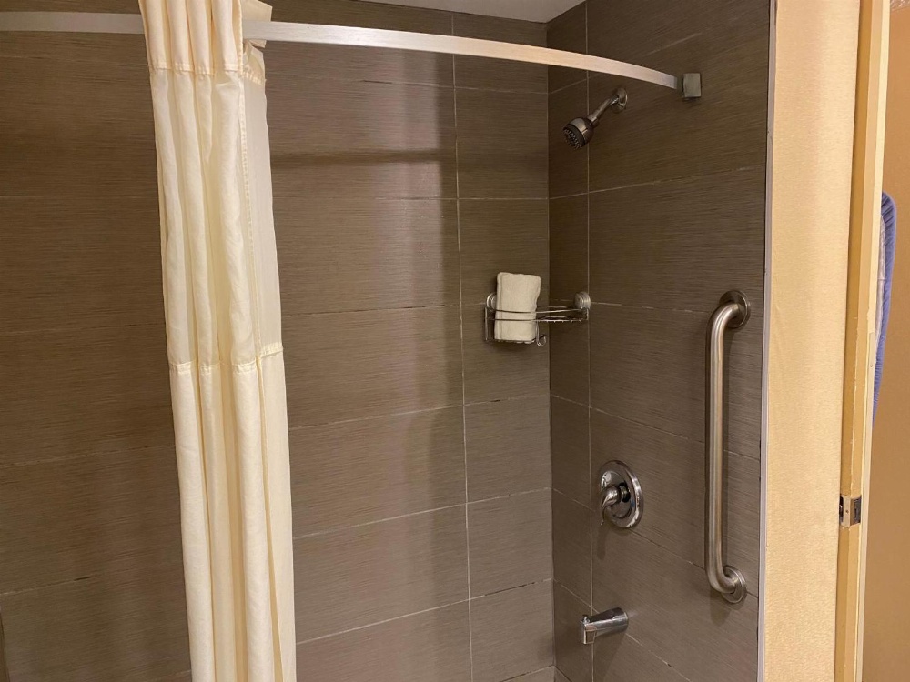 Quality Inn Buffalo Airport Main image