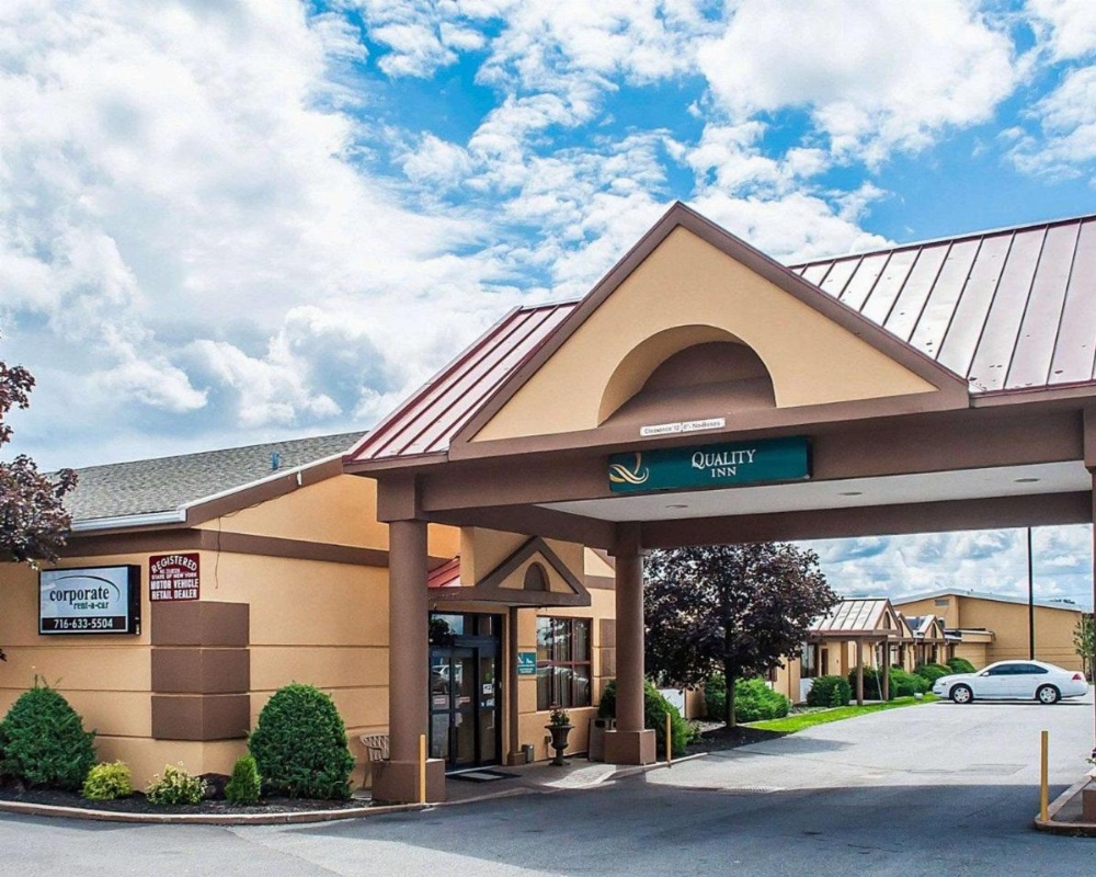 Quality Inn Buffalo Airport Image 31
